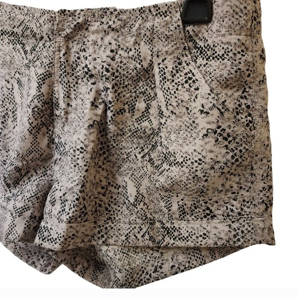 Lani Lightweight Snake Skin Print Shorts Medium Greyish-Brown/Black - Picture 2 of 7